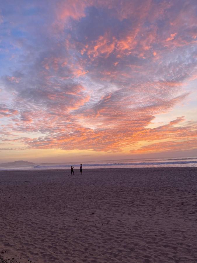 Alfredo Marchetti Nº13 A On The Beach, De Chaves, Boa Vista